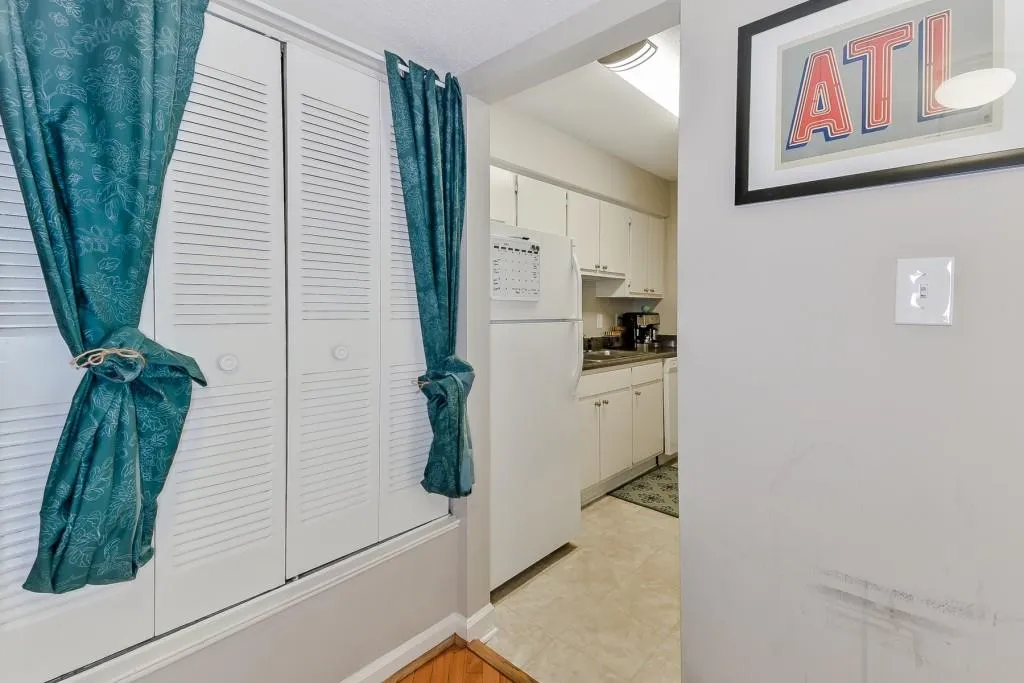 9005 Wingate Way, Sandy Springs, Georgia 30350, 1 Bedroom Bedrooms, ,1 BathroomBathrooms,Residential,Sold,9005 Wingate Way,6542498