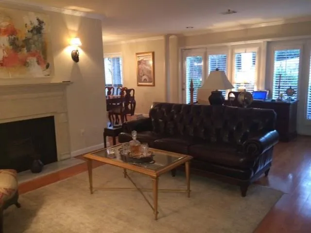 3203 Lenox Road Ne Unit 2, Atlanta, Georgia 30324, 2 Bedrooms Bedrooms, ,2 BathroomsBathrooms,Residential,Sold,3203 Lenox Road Ne Unit 2,5698656