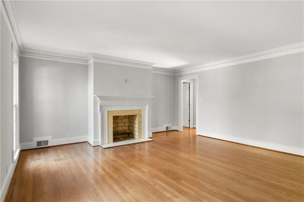 1879 Old Dominion Drive, Sandy Springs, Georgia 30350, 6 Bedrooms Bedrooms, ,4 BathroomsBathrooms,Residential,Sold,1879 Old Dominion Drive,6817697