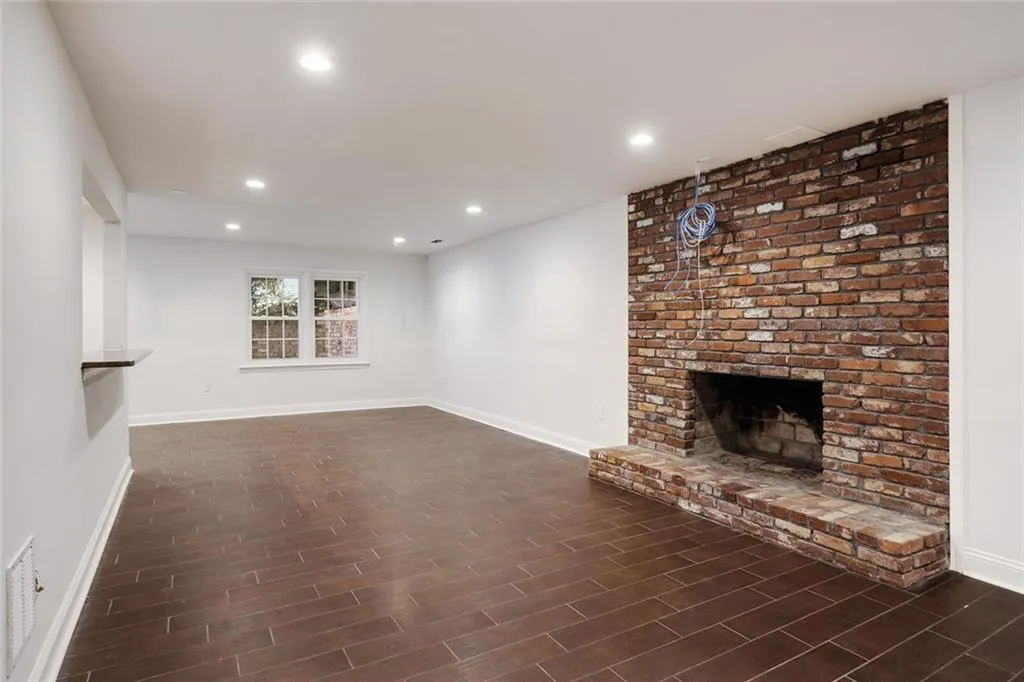 7535 Chaparral Drive, Atlanta, Georgia 30350, 5 Bedrooms Bedrooms, ,3 BathroomsBathrooms,Residential,Sold,7535 Chaparral Drive,5625383