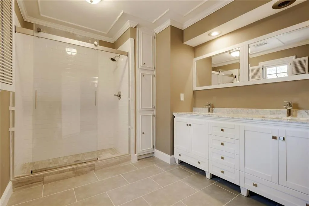 7535 Chaparral Drive, Atlanta, Georgia 30350, 5 Bedrooms Bedrooms, ,3 BathroomsBathrooms,Residential,Sold,7535 Chaparral Drive,5625383