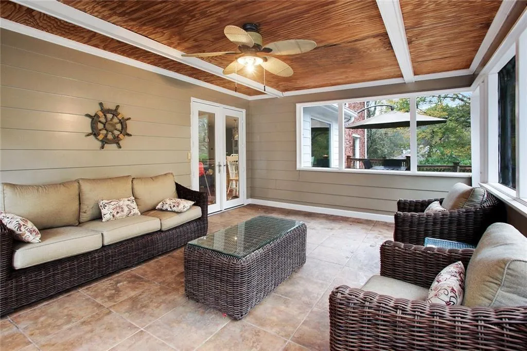 7535 Chaparral Drive, Atlanta, Georgia 30350, 5 Bedrooms Bedrooms, ,3 BathroomsBathrooms,Residential,Sold,7535 Chaparral Drive,5625383