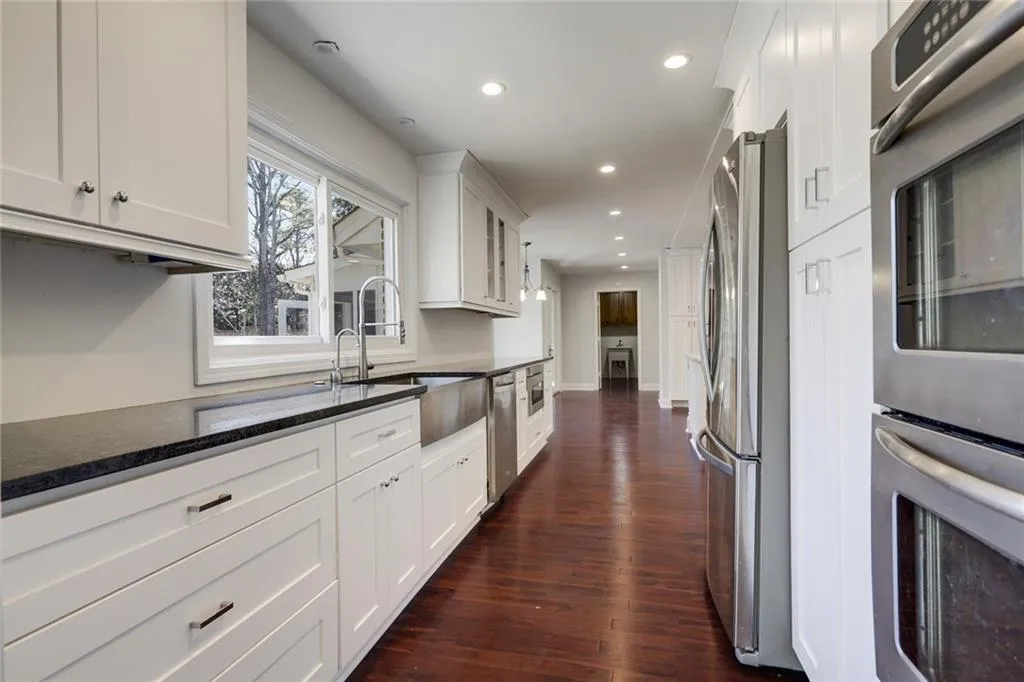 7535 Chaparral Drive, Atlanta, Georgia 30350, 5 Bedrooms Bedrooms, ,3 BathroomsBathrooms,Residential,Sold,7535 Chaparral Drive,5625383