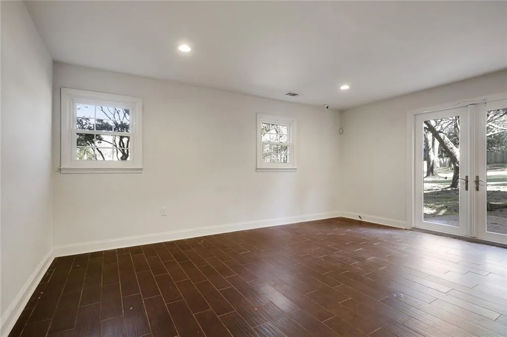 7535 Chaparral Drive, Atlanta, Georgia 30350, 5 Bedrooms Bedrooms, ,3 BathroomsBathrooms,Residential,Sold,7535 Chaparral Drive,5625383