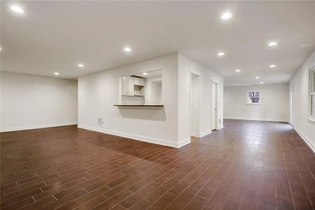 7535 Chaparral Drive, Atlanta, Georgia 30350, 5 Bedrooms Bedrooms, ,3 BathroomsBathrooms,Residential,Sold,7535 Chaparral Drive,5625383