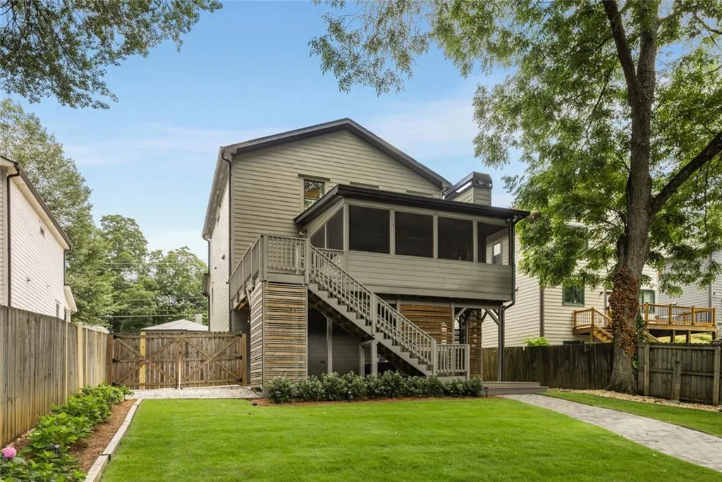 974 Rice Street Nw, Atlanta, Georgia 30318, 3 Bedrooms Bedrooms, ,2 BathroomsBathrooms,Residential,For Sale,974 Rice Street Nw,7625538