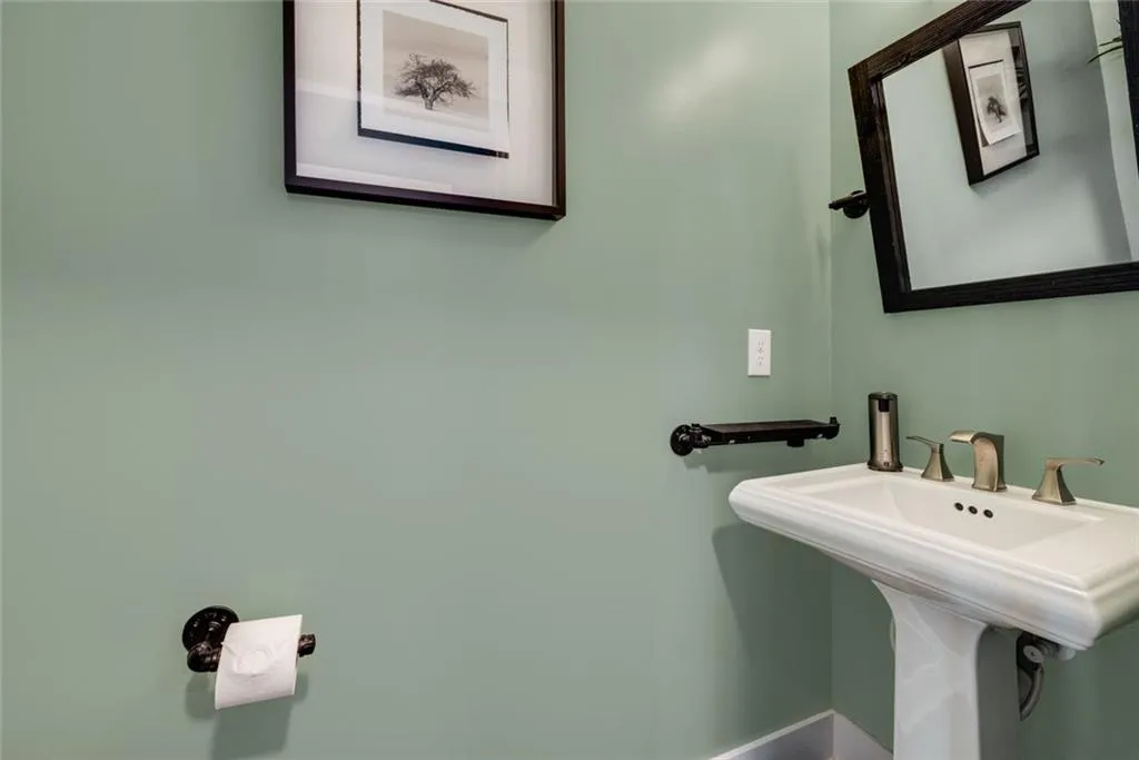 974 Rice Street Nw, Atlanta, Georgia 30318, 3 Bedrooms Bedrooms, ,2 BathroomsBathrooms,Residential,For Sale,974 Rice Street Nw,7625538