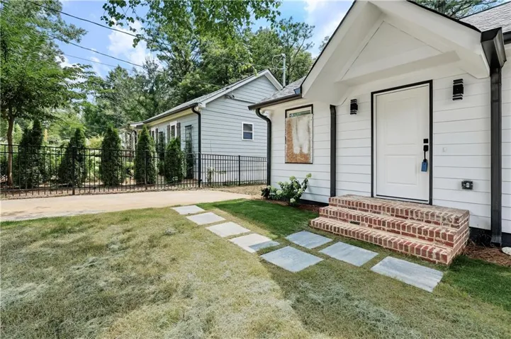 987 Lawton Street Sw, Atlanta, Georgia 30310