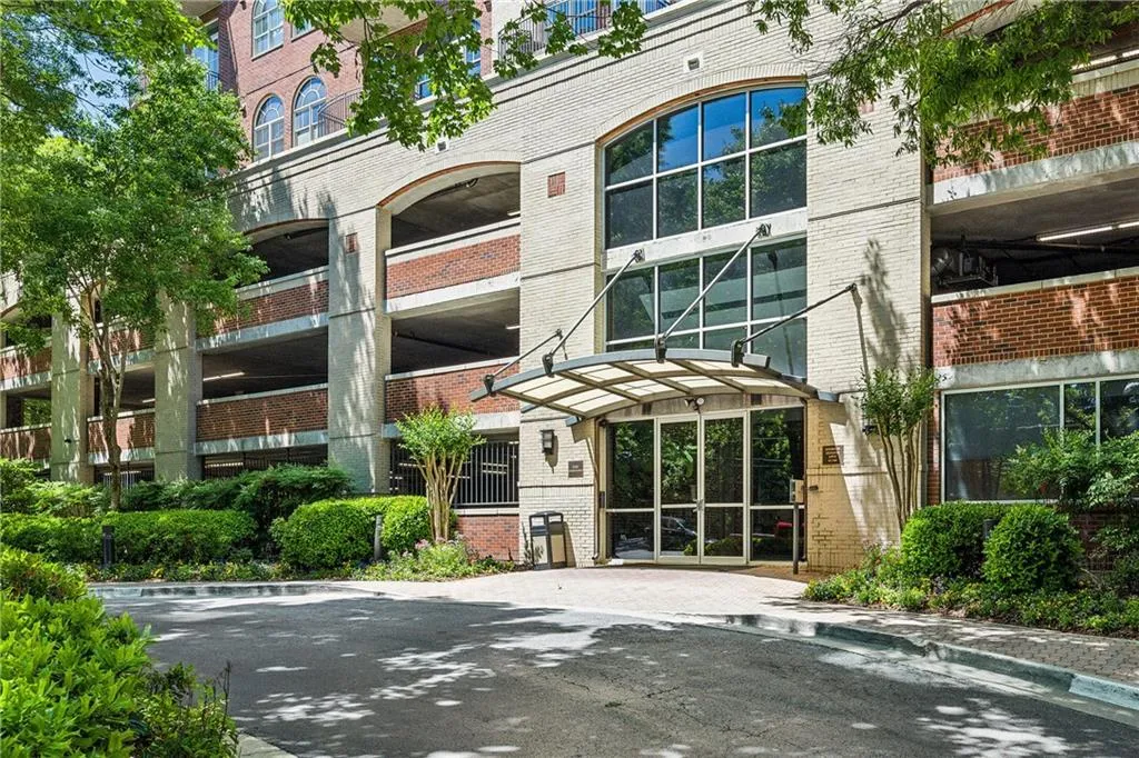 3180 Mathieson Drive Ne Unit 1001, Atlanta, Georgia 30305, 2 Bedrooms Bedrooms, ,2 BathroomsBathrooms,Residential,For Sale,3180 Mathieson Drive Ne Unit 1001,7575942