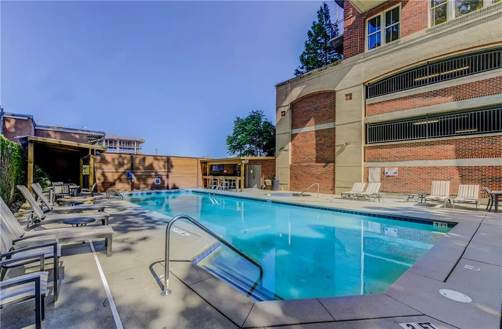 3180 Mathieson Drive Ne Unit 1001, Atlanta, Georgia 30305, 2 Bedrooms Bedrooms, ,2 BathroomsBathrooms,Residential,For Sale,3180 Mathieson Drive Ne Unit 1001,7575942