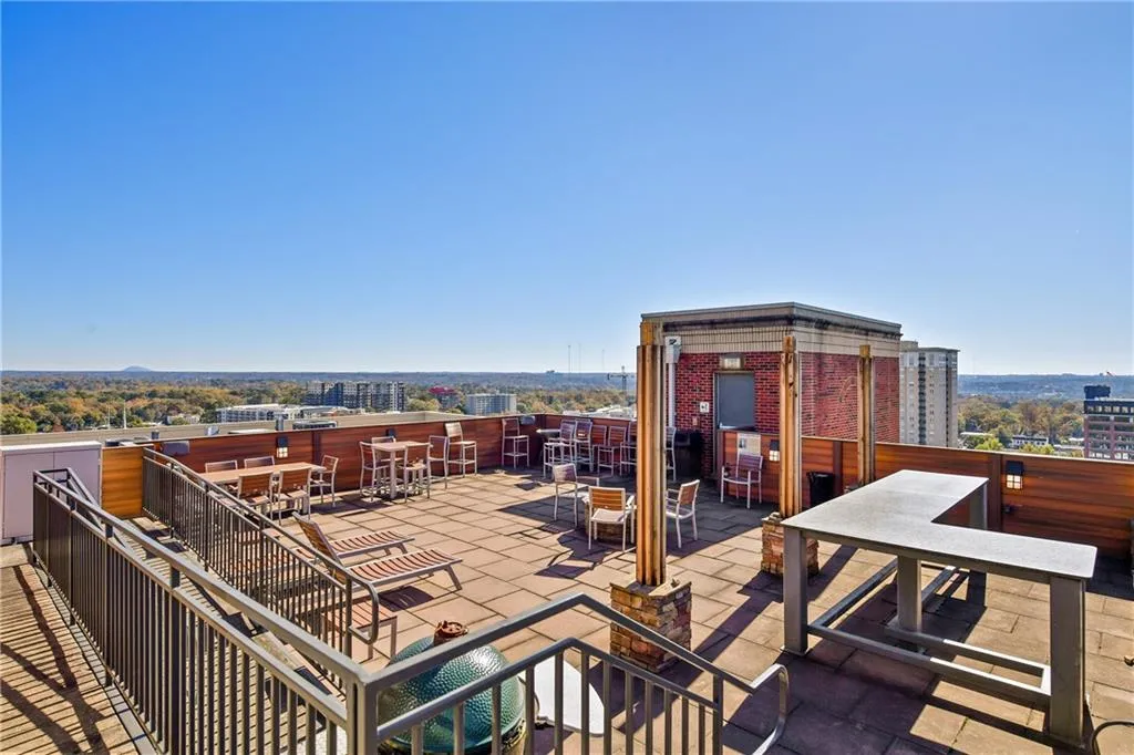 3180 Mathieson Drive Ne Unit 1001, Atlanta, Georgia 30305, 2 Bedrooms Bedrooms, ,2 BathroomsBathrooms,Residential,For Sale,3180 Mathieson Drive Ne Unit 1001,7575942