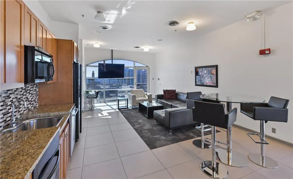 3180 Mathieson Drive Ne Unit 1001, Atlanta, Georgia 30305, 2 Bedrooms Bedrooms, ,2 BathroomsBathrooms,Residential,For Sale,3180 Mathieson Drive Ne Unit 1001,7575942