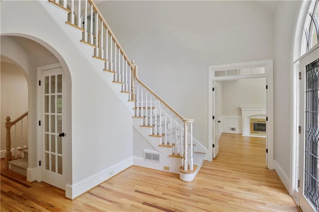 430 Hadley Court, Sandy Springs, Georgia 30350, 5 Bedrooms Bedrooms, ,5 BathroomsBathrooms,Residential,Sold,430 Hadley Court,7213917