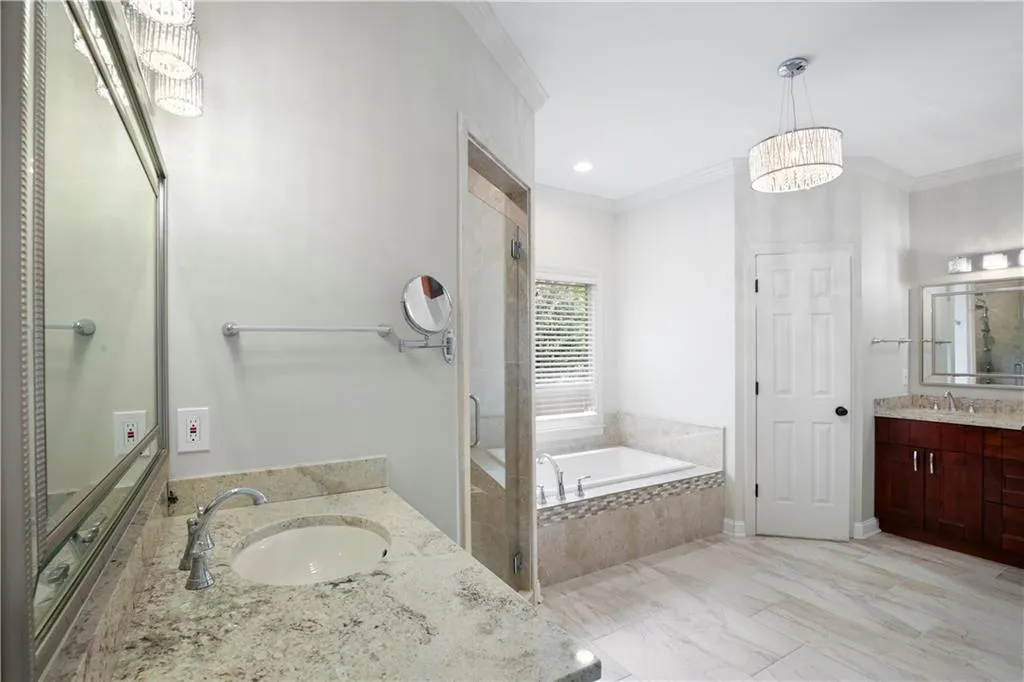 430 Hadley Court, Sandy Springs, Georgia 30350, 5 Bedrooms Bedrooms, ,5 BathroomsBathrooms,Residential,Sold,430 Hadley Court,7213917