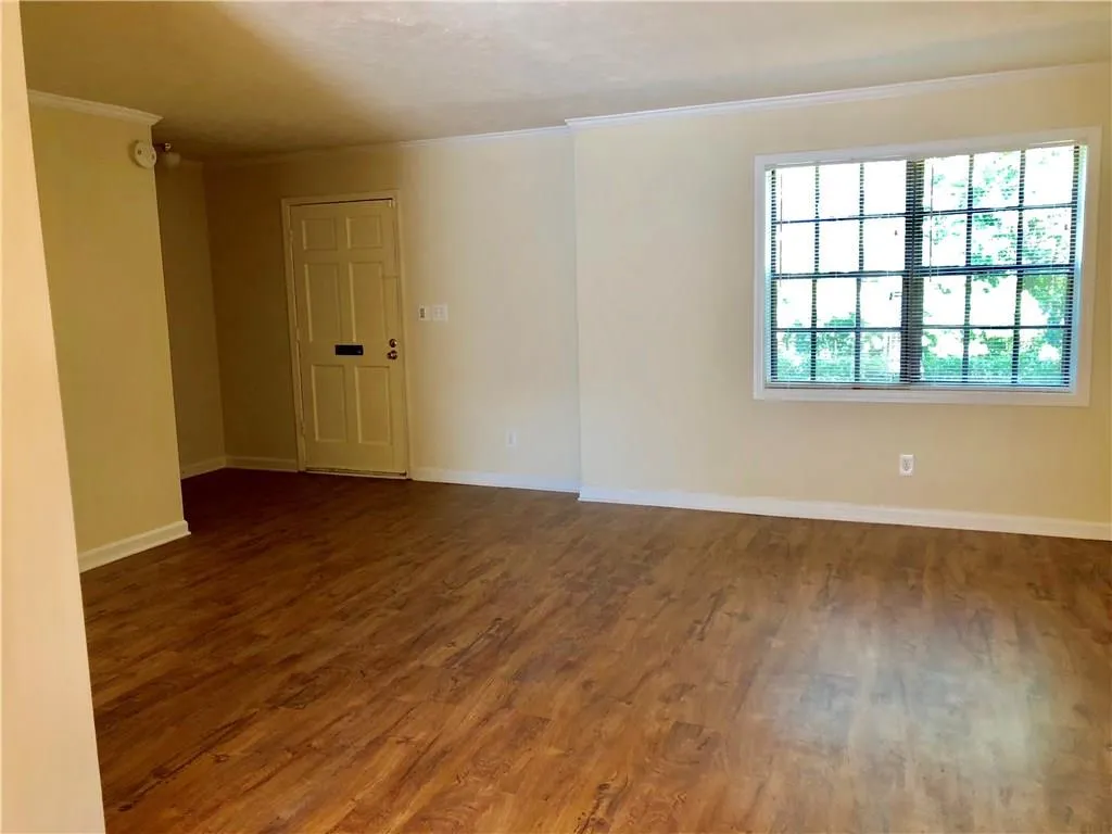 330 Winding River Drive Unit I, Atlanta, Georgia 30350, 3 Bedrooms Bedrooms, ,2 BathroomsBathrooms,Residential,Sold,330 Winding River Drive Unit I,6057887