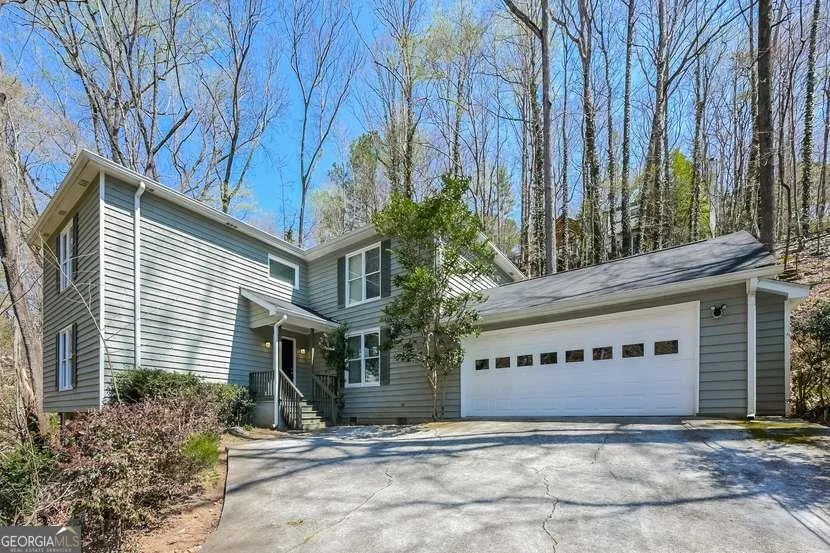 7127 Riverside Drive 7127 Riverside Drive, Atlanta, Georgia 30328, 5 Bedrooms Bedrooms, ,3 BathroomsBathrooms,Residential,For Sale,7127 Riverside Drive,7671061