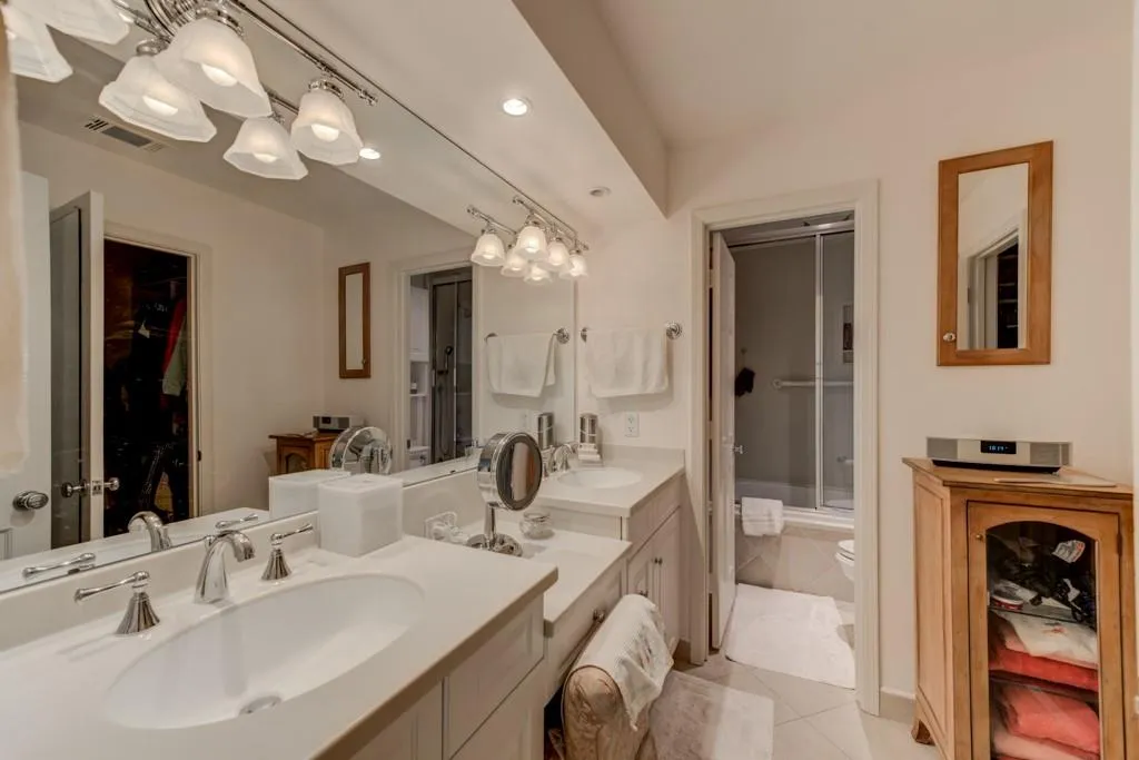 5750 Riverwood Drive, Sandy Springs, Georgia 30328, 3 Bedrooms Bedrooms, ,2 BathroomsBathrooms,Residential,Sold,5750 Riverwood Drive,6534482