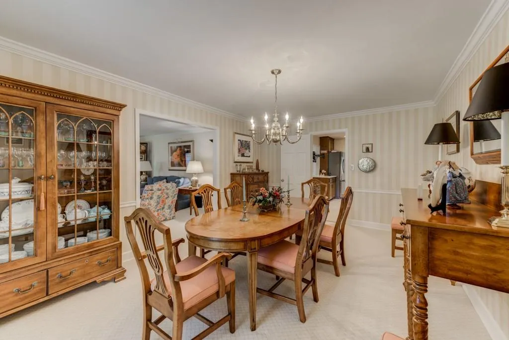 5750 Riverwood Drive, Sandy Springs, Georgia 30328, 3 Bedrooms Bedrooms, ,2 BathroomsBathrooms,Residential,Sold,5750 Riverwood Drive,6534482