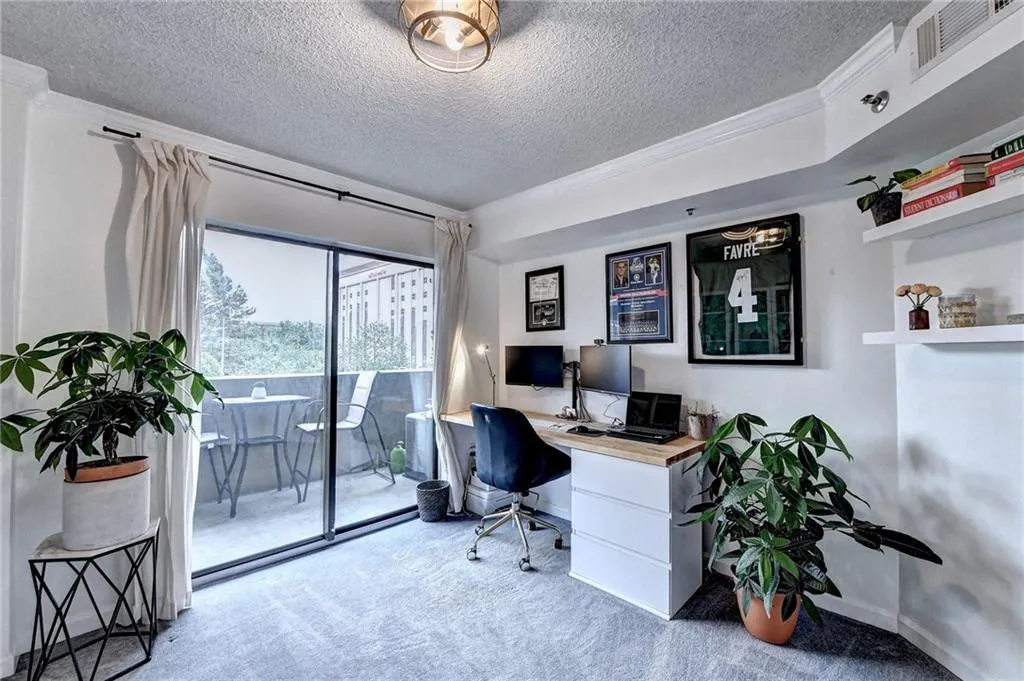 795 Hammond Drive Unit 201, Atlanta, Georgia 30328, 2 Bedrooms Bedrooms, ,1 BathroomBathrooms,Residential,Sold,795 Hammond Drive Unit 201,7208733