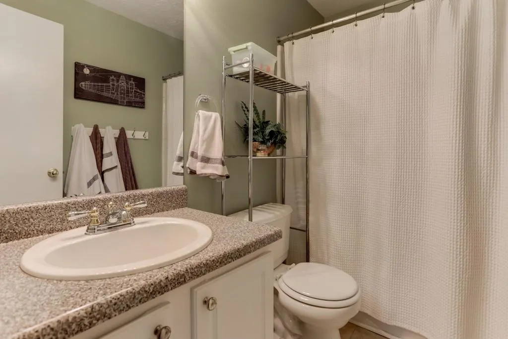 5151 Roswell Road Unit 7, Atlanta, Georgia 30342, 2 Bedrooms Bedrooms, ,2 BathroomsBathrooms,Residential,Sold,5151 Roswell Road Unit 7,5991922