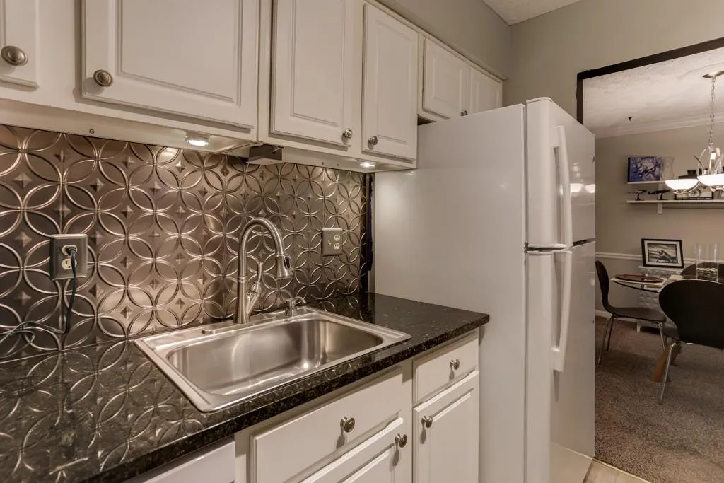 5151 Roswell Road Unit 7, Atlanta, Georgia 30342, 2 Bedrooms Bedrooms, ,2 BathroomsBathrooms,Residential,Sold,5151 Roswell Road Unit 7,5991922