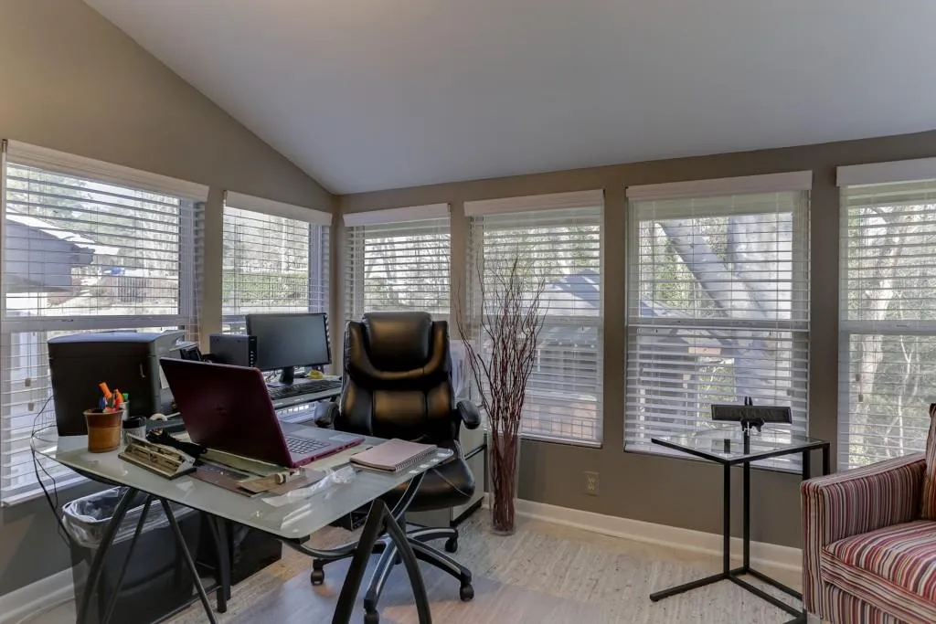 5151 Roswell Road Unit 7, Atlanta, Georgia 30342, 2 Bedrooms Bedrooms, ,2 BathroomsBathrooms,Residential,Sold,5151 Roswell Road Unit 7,5991922