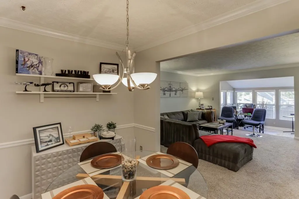 5151 Roswell Road Unit 7, Atlanta, Georgia 30342, 2 Bedrooms Bedrooms, ,2 BathroomsBathrooms,Residential,Sold,5151 Roswell Road Unit 7,5991922