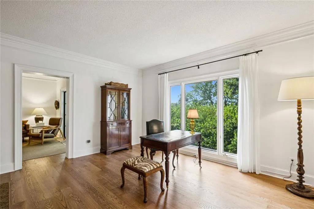 Living room, with den through the left doorway...