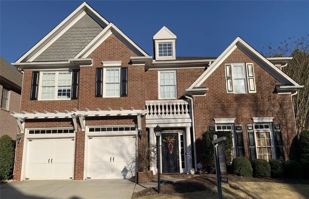 215 Wembley Circle, Atlanta, Georgia 30328, 5 Bedrooms Bedrooms, ,4 BathroomsBathrooms,Residential,Sold,215 Wembley Circle,6843858