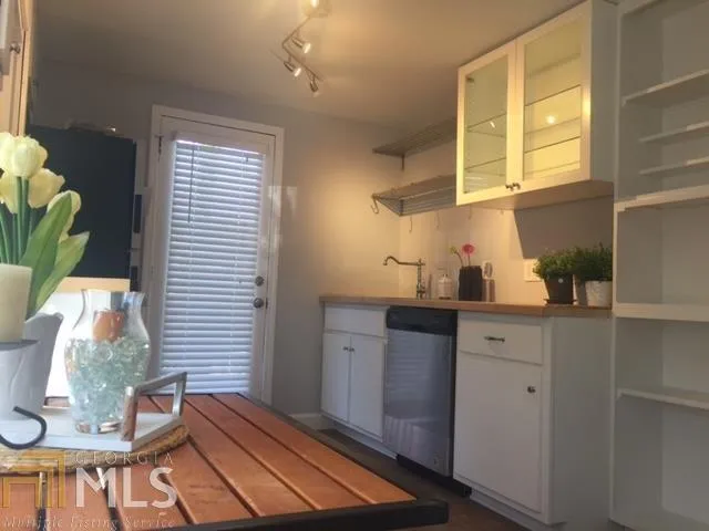 1018 Curran Street Nw, Atlanta, Georgia 30318, 2 Bedrooms Bedrooms, ,1 BathroomBathrooms,Residential,Sold,1018 Curran Street Nw,5812992