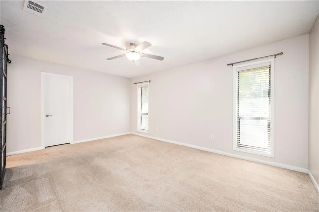 8740 Roswell Road Unit 10d, Sandy Springs, Georgia 30350, 3 Bedrooms Bedrooms, ,2 BathroomsBathrooms,Residential,Sold,8740 Roswell Road Unit 10d,7476347