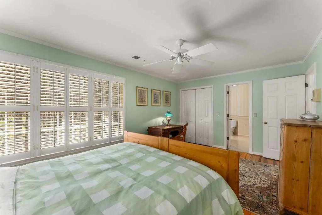 9835 Trace Valley, Sandy Springs, Georgia 30350, 5 Bedrooms Bedrooms, ,4 BathroomsBathrooms,Residential,Sold,9835 Trace Valley,7547664