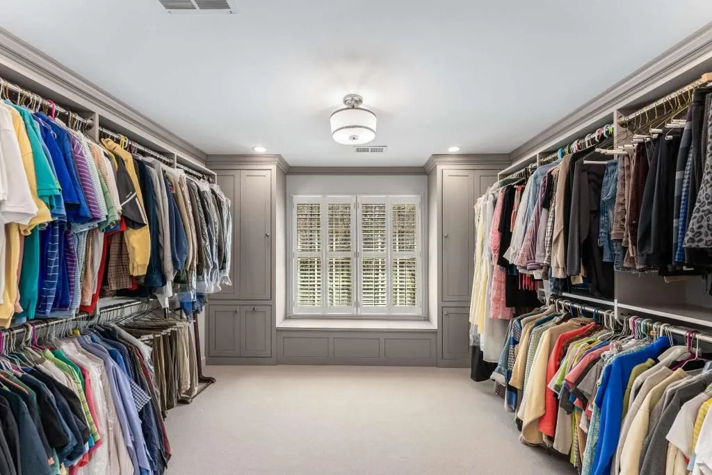 9835 Trace Valley, Sandy Springs, Georgia 30350, 5 Bedrooms Bedrooms, ,4 BathroomsBathrooms,Residential,Sold,9835 Trace Valley,7547664