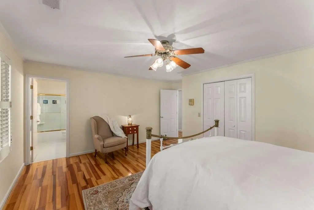 9835 Trace Valley, Sandy Springs, Georgia 30350, 5 Bedrooms Bedrooms, ,4 BathroomsBathrooms,Residential,Sold,9835 Trace Valley,7547664