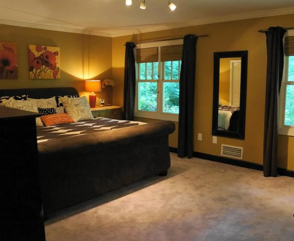 6245 Mountain Brook Lane, Atlanta, Georgia 30328, 4 Bedrooms Bedrooms, ,2 BathroomsBathrooms,Residential,Sold,6245 Mountain Brook Lane,5705999