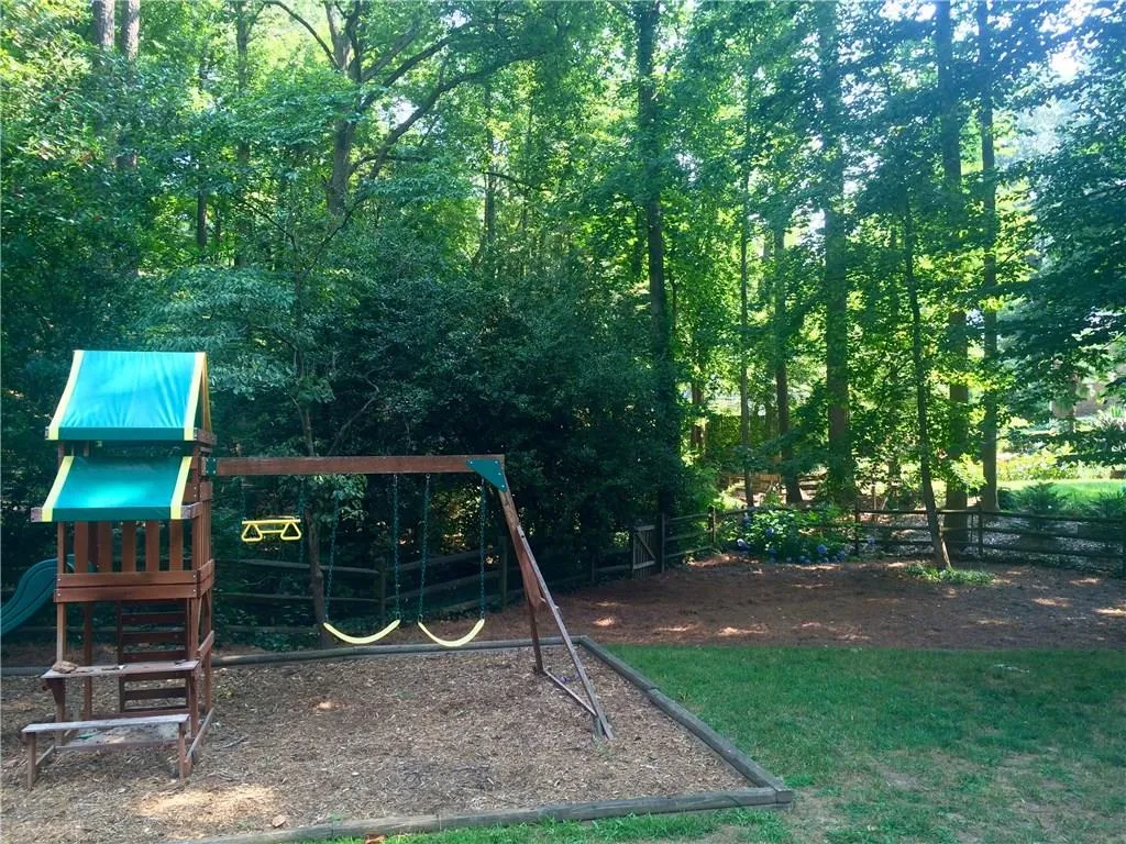 6245 Mountain Brook Lane, Atlanta, Georgia 30328, 4 Bedrooms Bedrooms, ,2 BathroomsBathrooms,Residential,Sold,6245 Mountain Brook Lane,5705999