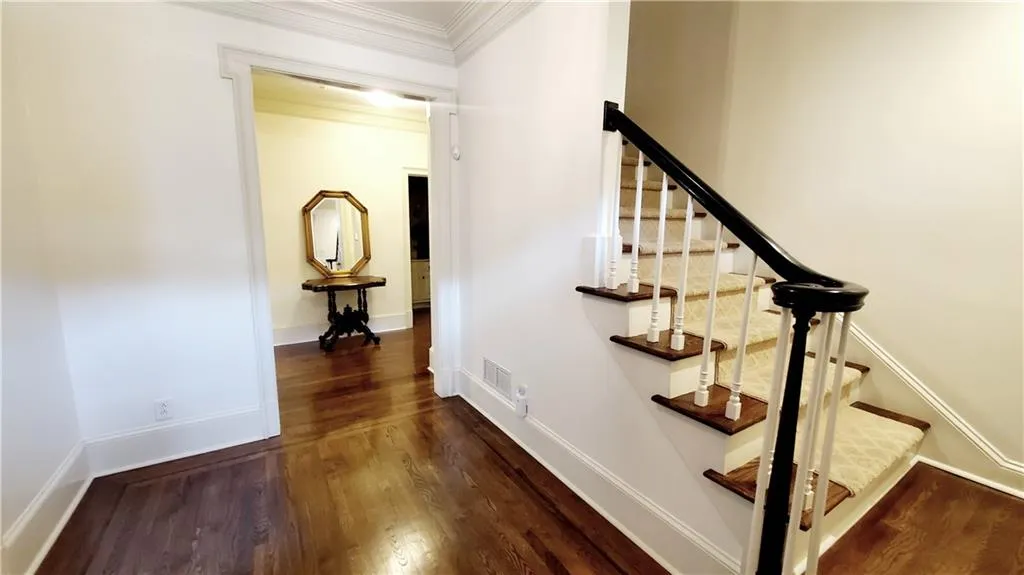 360 Lighthouse Point, Atlanta, Georgia 30328, 4 Bedrooms Bedrooms, ,2 BathroomsBathrooms,Residential,Sold,360 Lighthouse Point,6919151