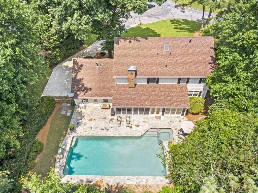 360 Lighthouse Point, Atlanta, Georgia 30328, 4 Bedrooms Bedrooms, ,2 BathroomsBathrooms,Residential,Sold,360 Lighthouse Point,6919151