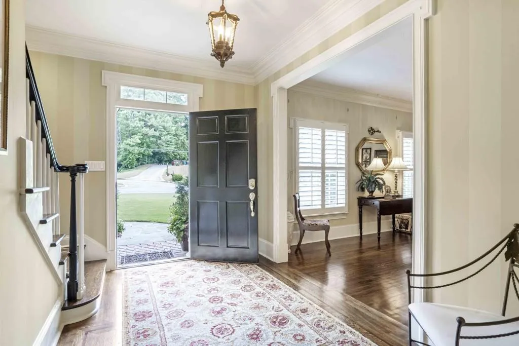 360 Lighthouse Point, Atlanta, Georgia 30328, 4 Bedrooms Bedrooms, ,2 BathroomsBathrooms,Residential,Sold,360 Lighthouse Point,6919151