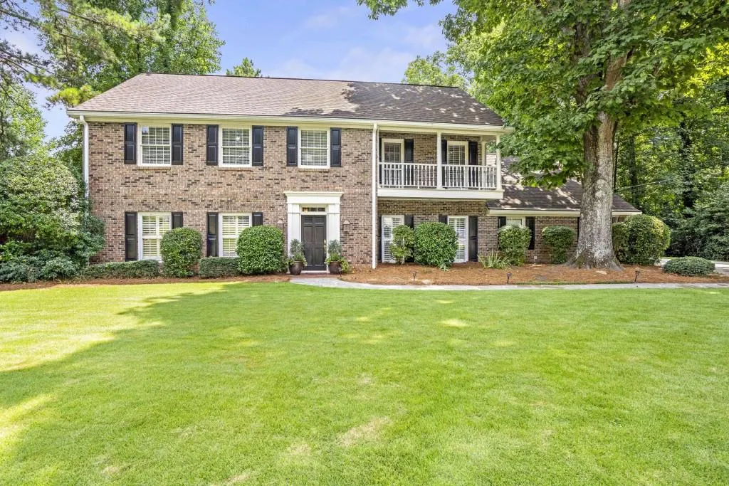 360 Lighthouse Point, Atlanta, Georgia 30328, 4 Bedrooms Bedrooms, ,2 BathroomsBathrooms,Residential,Sold,360 Lighthouse Point,6919151