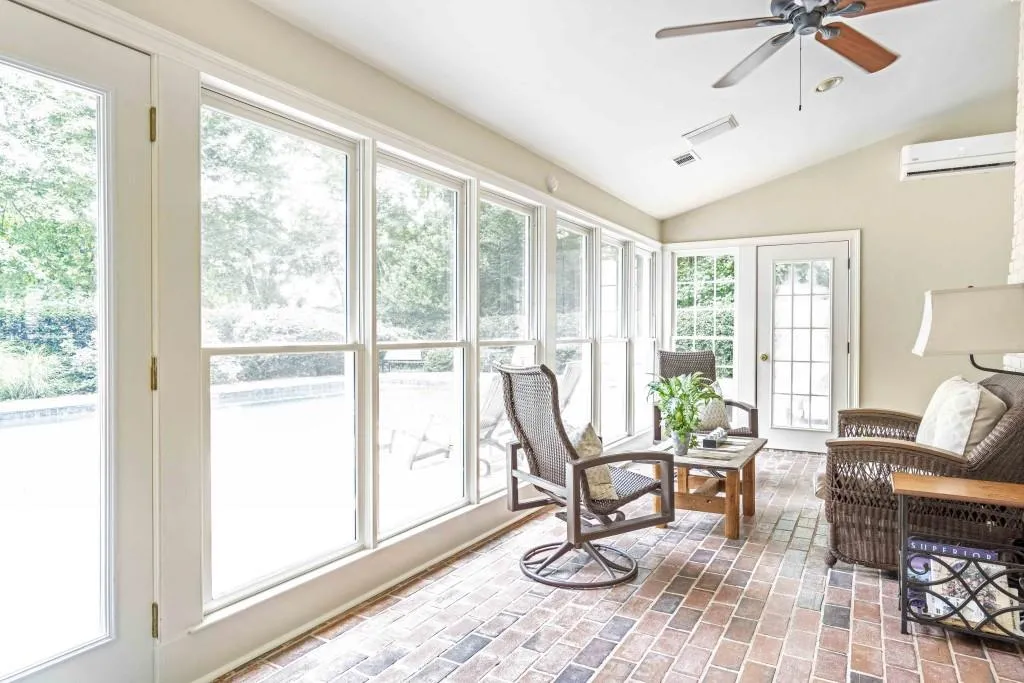 360 Lighthouse Point, Atlanta, Georgia 30328, 4 Bedrooms Bedrooms, ,2 BathroomsBathrooms,Residential,Sold,360 Lighthouse Point,6919151
