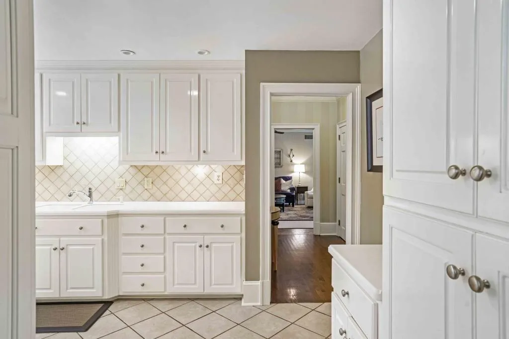 360 Lighthouse Point, Atlanta, Georgia 30328, 4 Bedrooms Bedrooms, ,2 BathroomsBathrooms,Residential,Sold,360 Lighthouse Point,6919151