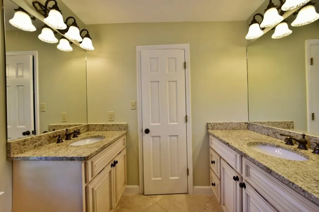 105 Trail Point, Sandy Springs, Georgia 30350, 4 Bedrooms Bedrooms, ,4 BathroomsBathrooms,Residential,Sold,105 Trail Point,5595447