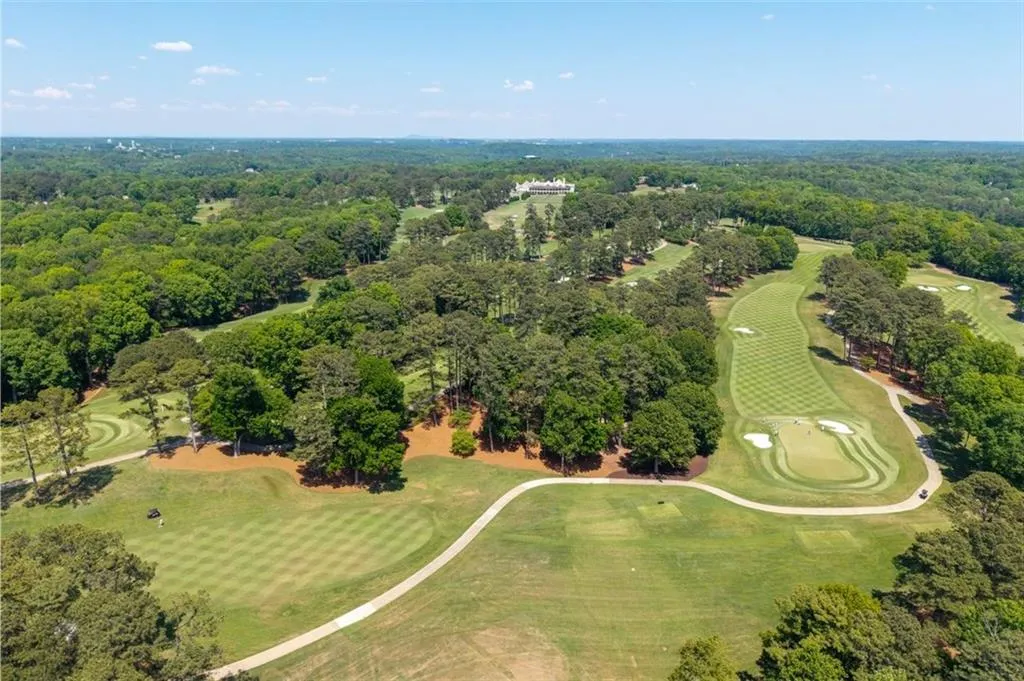 9570 Huntcliff Trace, Sandy Springs, Georgia 30350, 4 Bedrooms Bedrooms, ,3 BathroomsBathrooms,Residential,For Sale,9570 Huntcliff Trace,7758336