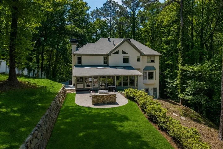 9570 Huntcliff Trace, Sandy Springs, Georgia 30350