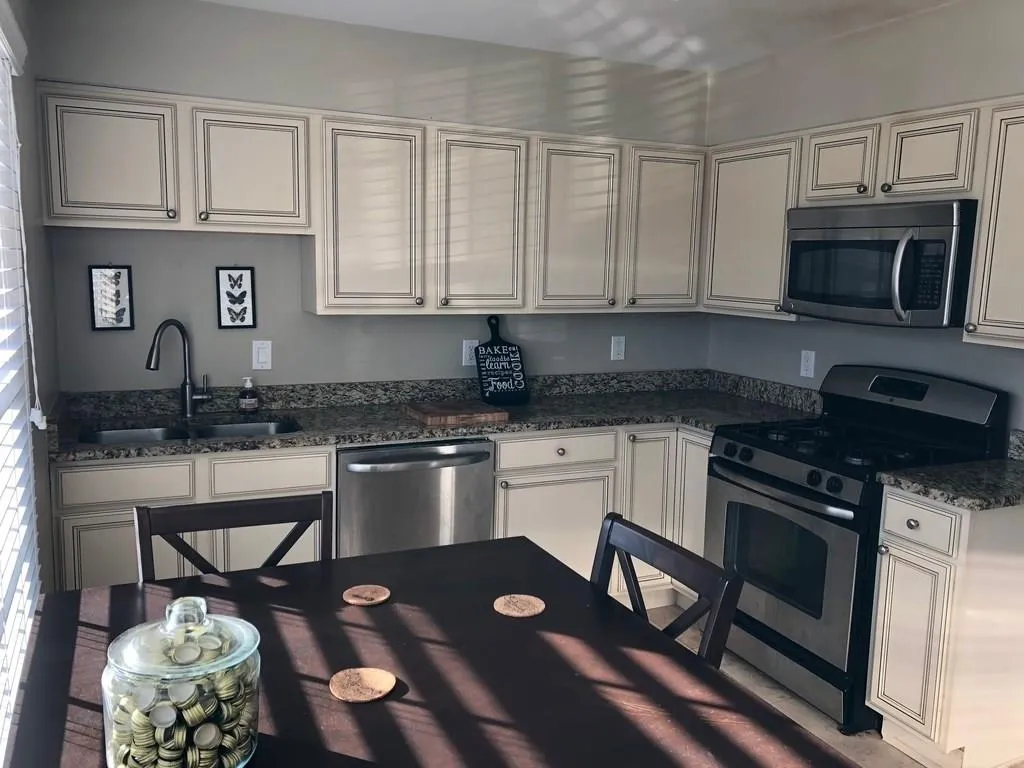 6980 Roswell Road Unit H5, Atlanta, Georgia 30328, 3 Bedrooms Bedrooms, ,2 BathroomsBathrooms,Residential,Sold,6980 Roswell Road Unit H5,5952072