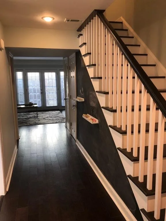 6980 Roswell Road Unit H5, Atlanta, Georgia 30328, 3 Bedrooms Bedrooms, ,2 BathroomsBathrooms,Residential,Sold,6980 Roswell Road Unit H5,5952072