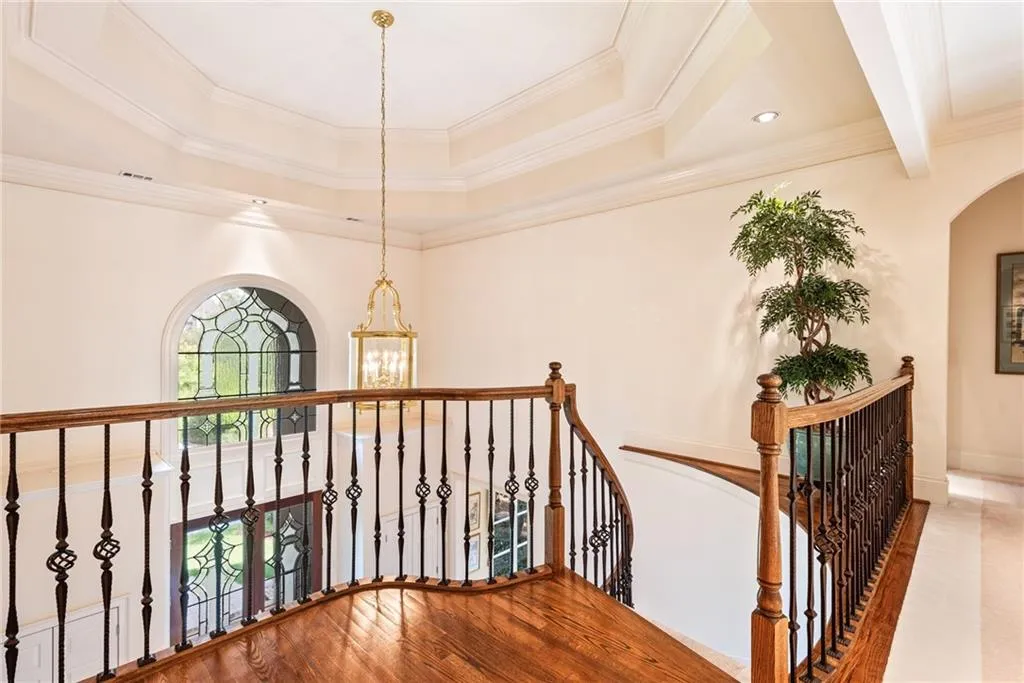 520 Chestnut Rose Lane, Sandy Springs, Georgia 30327, 4 Bedrooms Bedrooms, ,5 BathroomsBathrooms,Residential,Sold,520 Chestnut Rose Lane,6624035