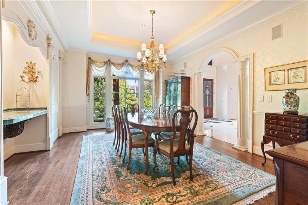 520 Chestnut Rose Lane, Sandy Springs, Georgia 30327, 4 Bedrooms Bedrooms, ,5 BathroomsBathrooms,Residential,Sold,520 Chestnut Rose Lane,6624035