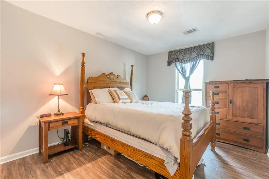 8701 Dunwoody Place Unit E, Sandy Springs, Georgia 30350, 3 Bedrooms Bedrooms, ,2 BathroomsBathrooms,Residential,Sold,8701 Dunwoody Place Unit E,6536191